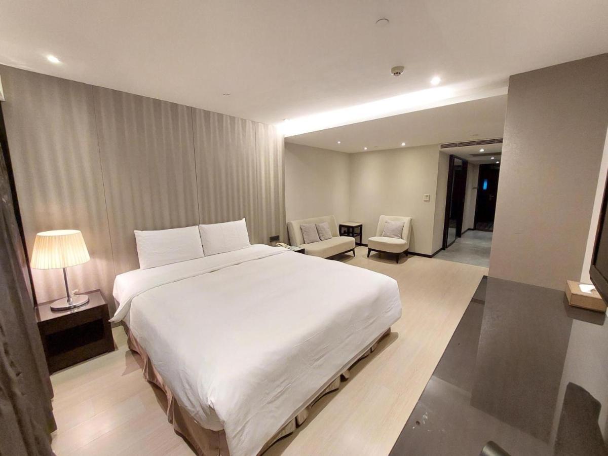 Talmud Hotel Kaohsiung Loveriver Exterior photo